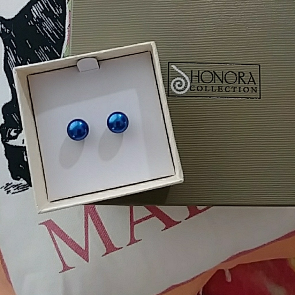 Honors Blue Pearl Stud Earrings (NWOT)